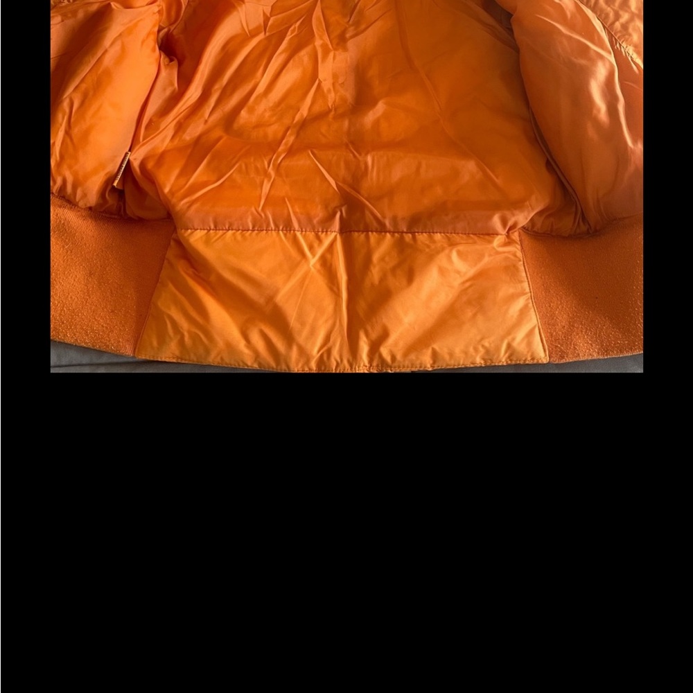 Guess Puffer - Picture 2 of 7